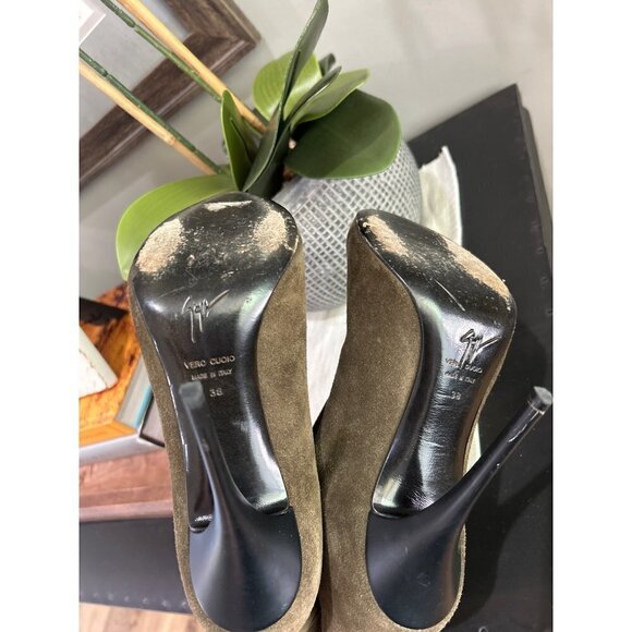 Giuseppe Zanotti Suede Ankle Booties Womens Size 38 - Picture 7 of 8